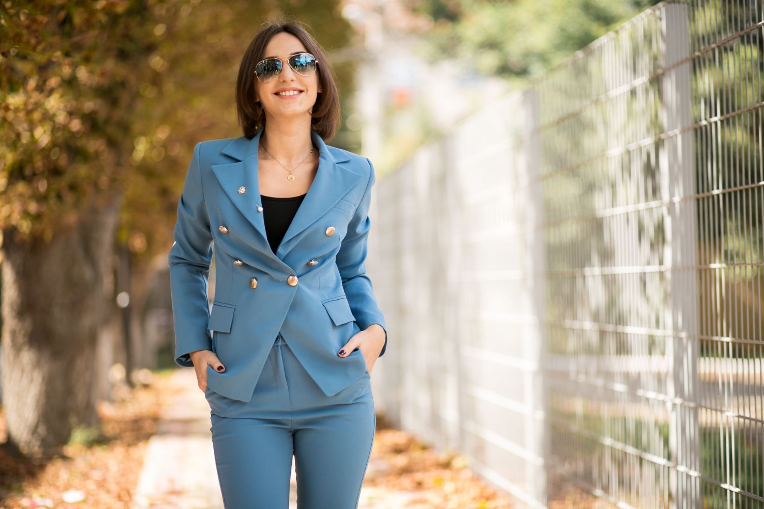 costum-dama-sacou-si-pantaloni